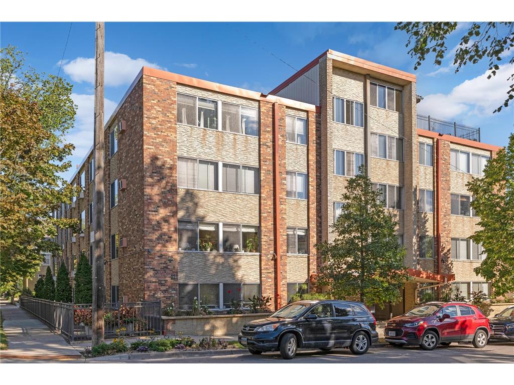 1901 Emerson Avenue S 203, Minneapolis, MN 55403 MLS 6238621