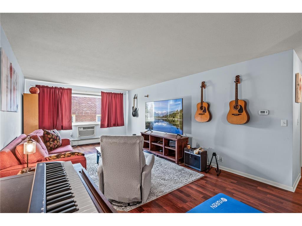 1901 Emerson Avenue S #303 Minneapolis MN 55403 7056860 image14