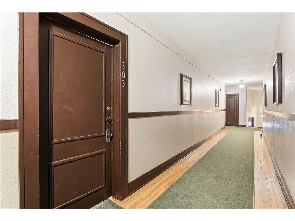1901 Stevens Avenue #303 Minneapolis MN 55403 7036743 image3