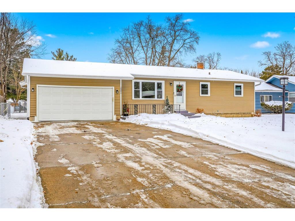 1901 Stowe Avenue Arden Hills MN 55112 7004377 image1