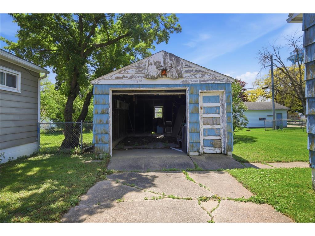 1902 2nd Avenue SE Austin MN 55912 7094812 image17