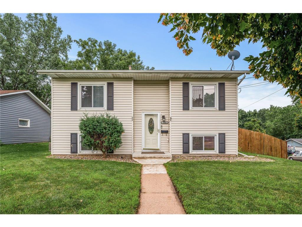 1902 3rd Street E Saint Paul MN 55119 6735436 image1