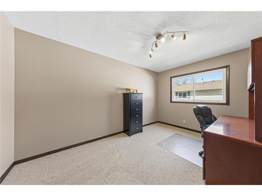 1902 Brookside Drive Albert Lea MN 56007 7036436 image17