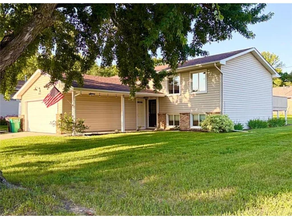 1902 Brookside Drive Albert Lea MN 56007 7036436 image2