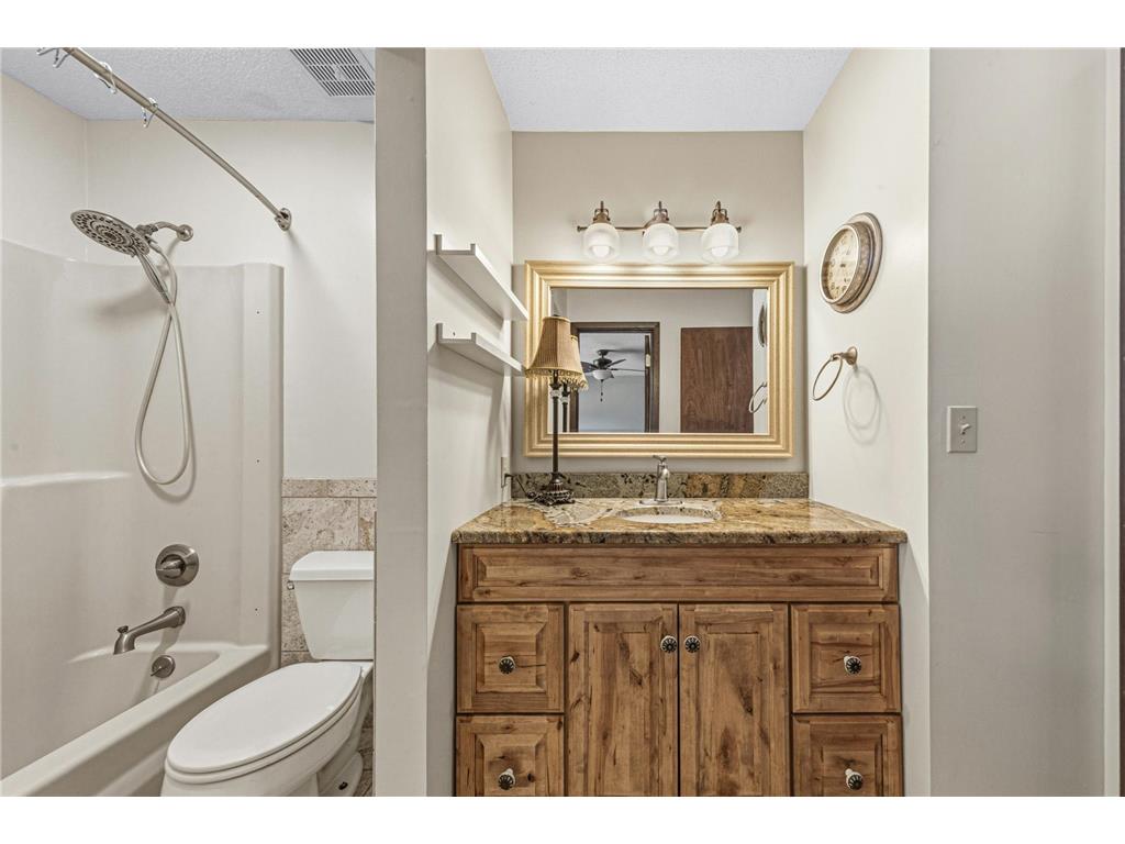 1902 Brookside Drive Albert Lea MN 56007 7036436 image23