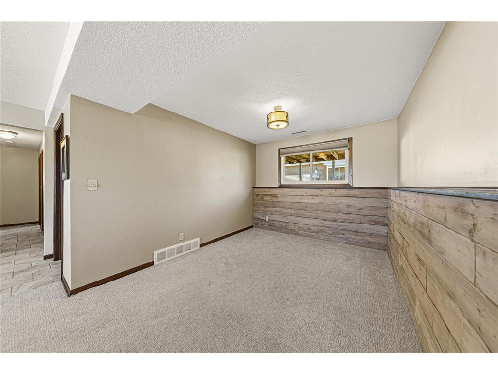 1902 Brookside Drive Albert Lea MN 56007 7036436 image5