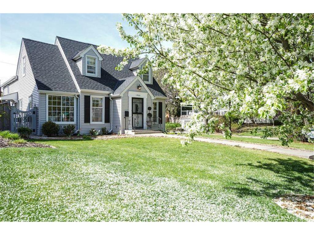 1902 Pinehurst Avenue Saint Paul MN 55116 7047033 image2