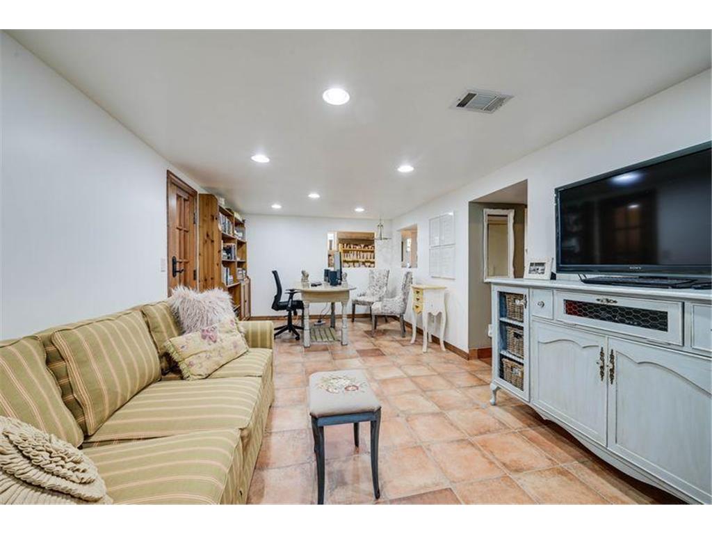 1902 Pinehurst Avenue Saint Paul MN 55116 7047033 image27
