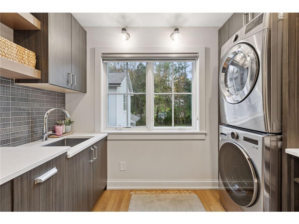 19020 Minnetonka Boulevard Deephaven MN 55391 6760566 image17