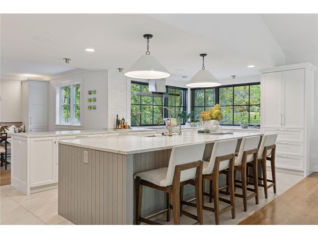 19020 Minnetonka Boulevard Deephaven MN 55391 6760566 image6