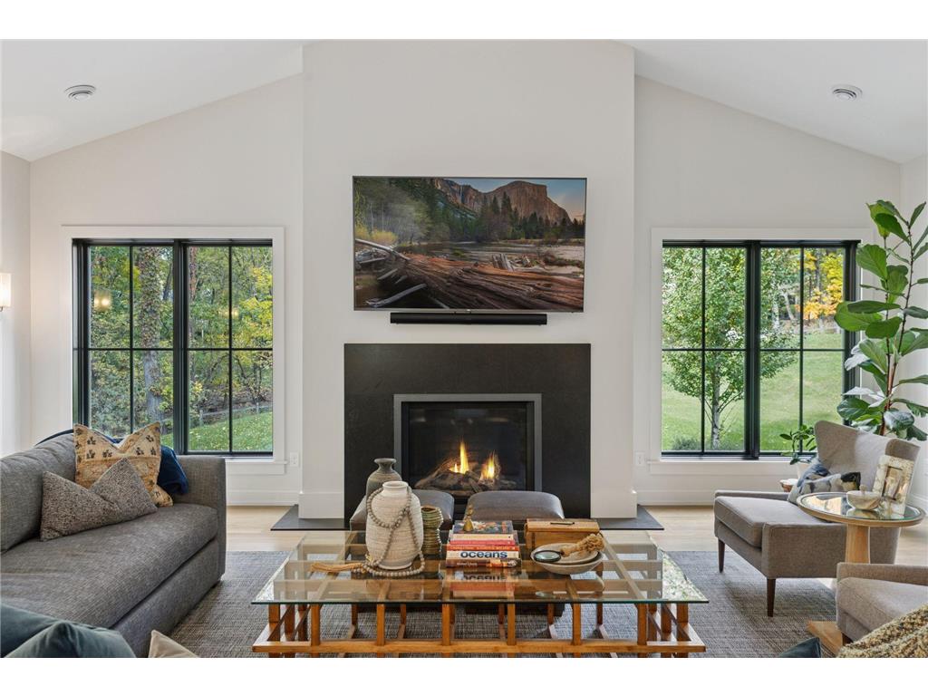 19020 Minnetonka Boulevard Deephaven MN 55391 6760566 image9