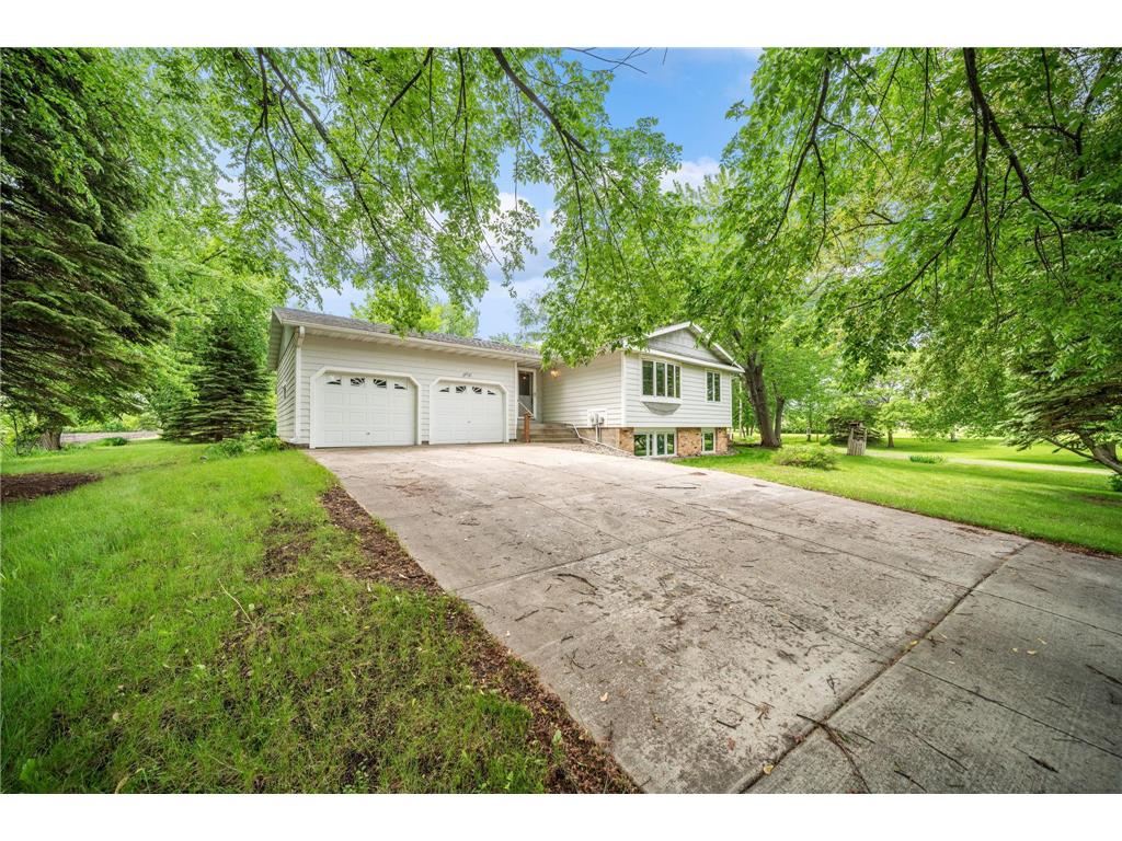 19021 N Diamond Lake Road, Dayton, MN, 55374 MLS 6492789 Edina Realty