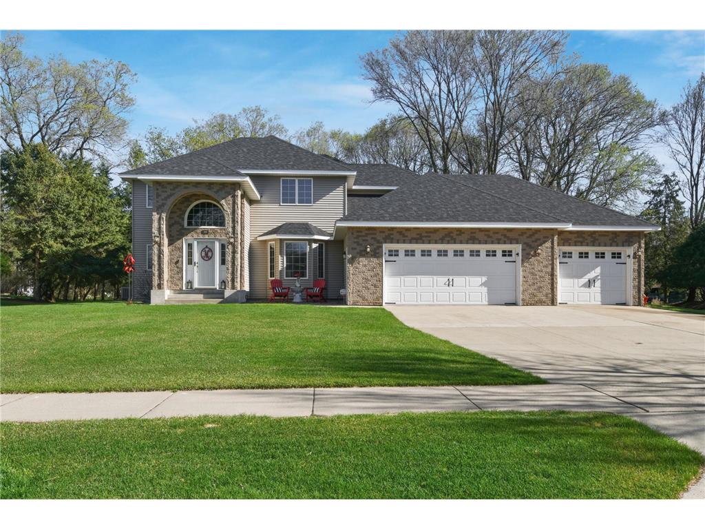1903 25th Street S Saint Cloud MN 56301 7056197 image1