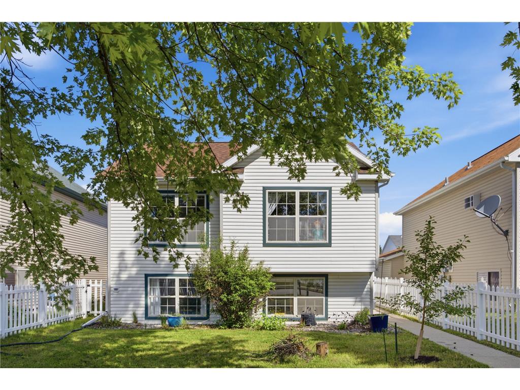 1903 58 Avenue S Fargo ND 58104 7099751 image1