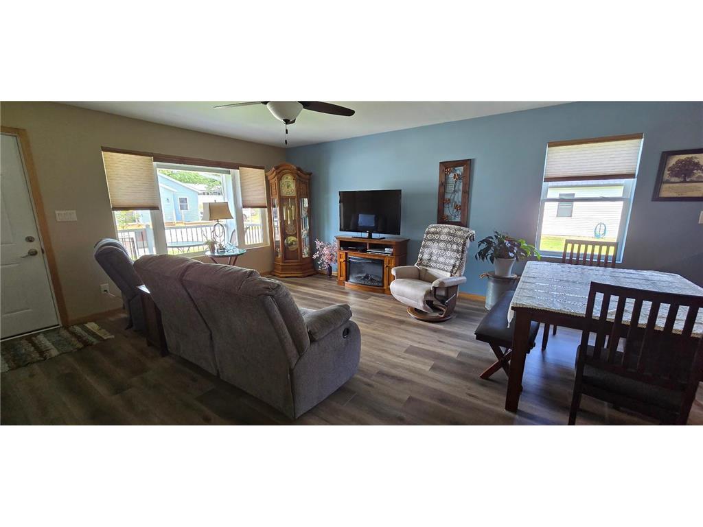 1903 Bud Road Windom MN 56101 6774958 image4