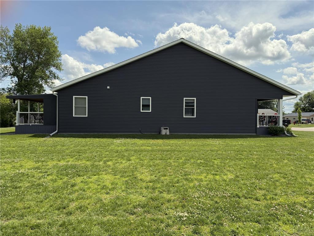 1903 Bud Road Windom MN 56101 7099725 image20