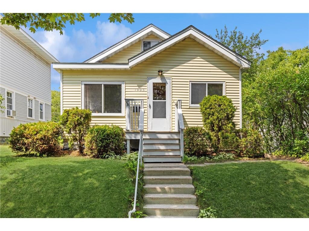 1903 Hawthorne Avenue E Saint Paul MN 55119 6366331 image1