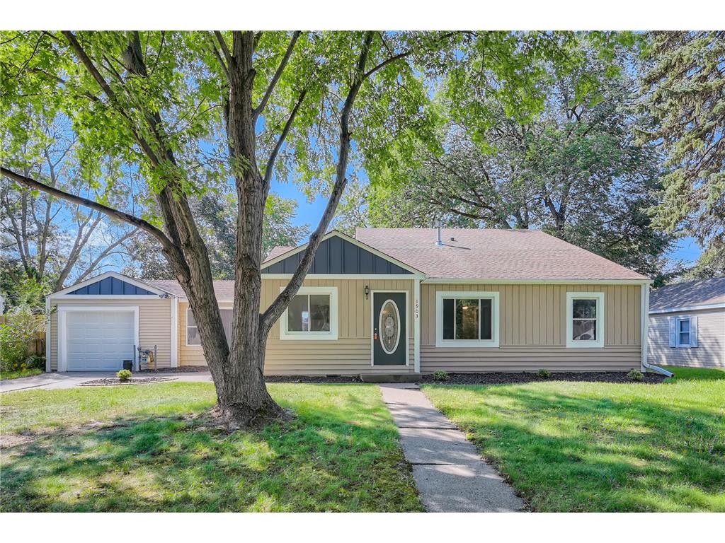 1903 Kathleen Drive, West Saint Paul, MN 55118 MLS 6257166 Edina