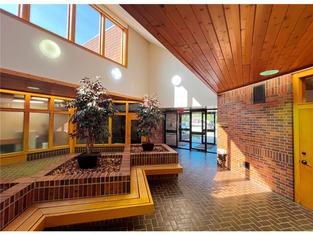 1903 S 6th Street #Suite D Brainerd MN 56401 7039353 image4