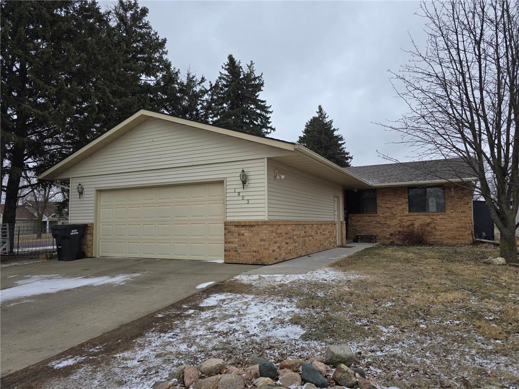 1903 Willow Avenue Worthington MN 56187 7021828 image1