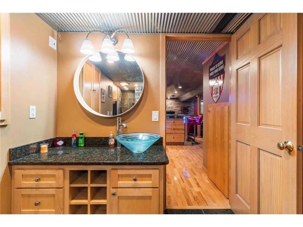 1904 16th Street NW Faribault MN 55021 7077378 image40