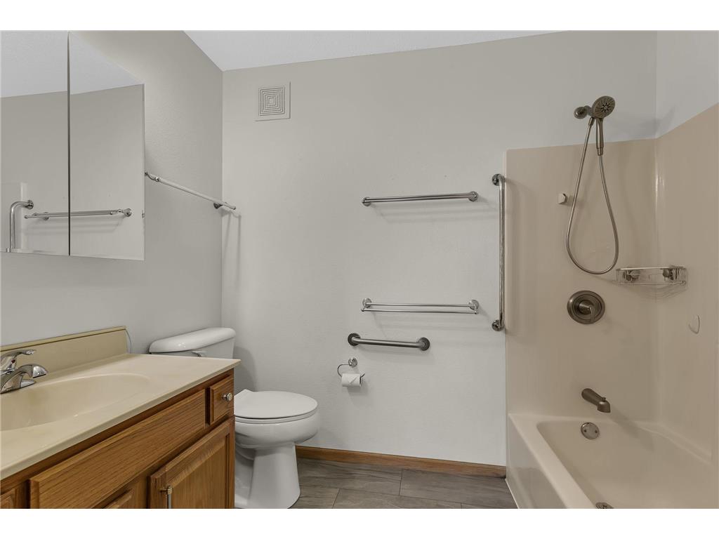 1904 27th Street SE #F Saint Cloud MN 56304 7027083 image13