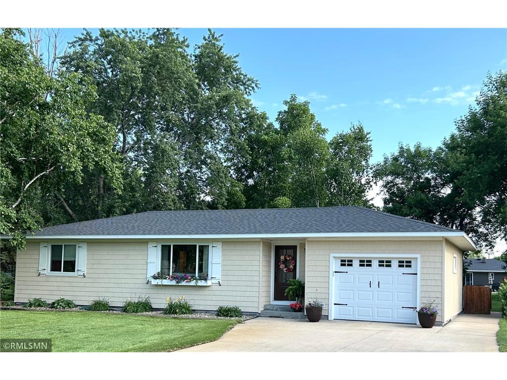 1904 Parkview Road NE Alexandria MN 56308 6744725 image1