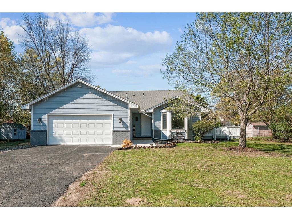1905 125th Avenue NE Blaine MN 55449 6748463 image1