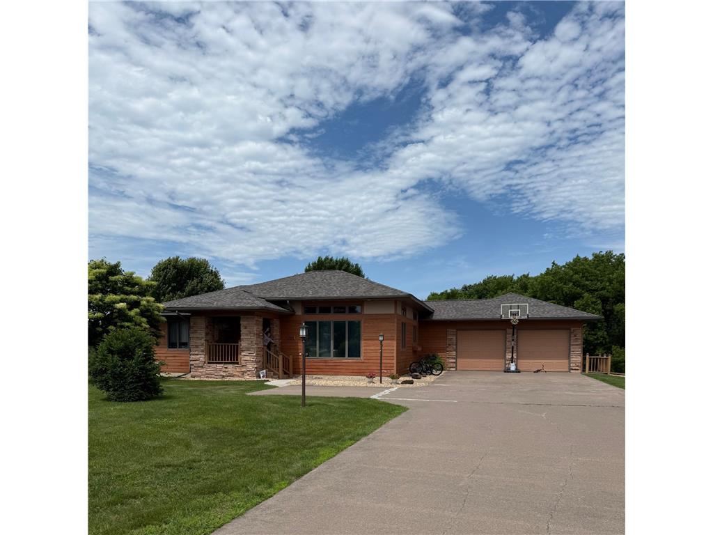 1905 Abby Road Cumberland WI 54829 6744041 image1