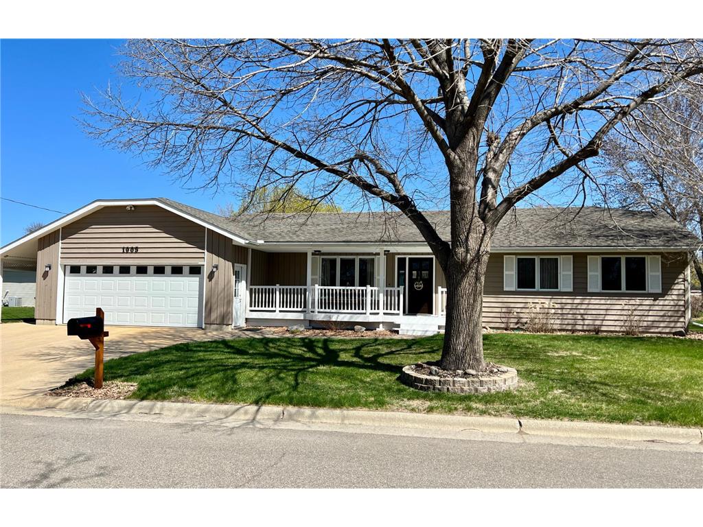 1905 Brookside Circle Albert Lea MN 56007 6362783 image1