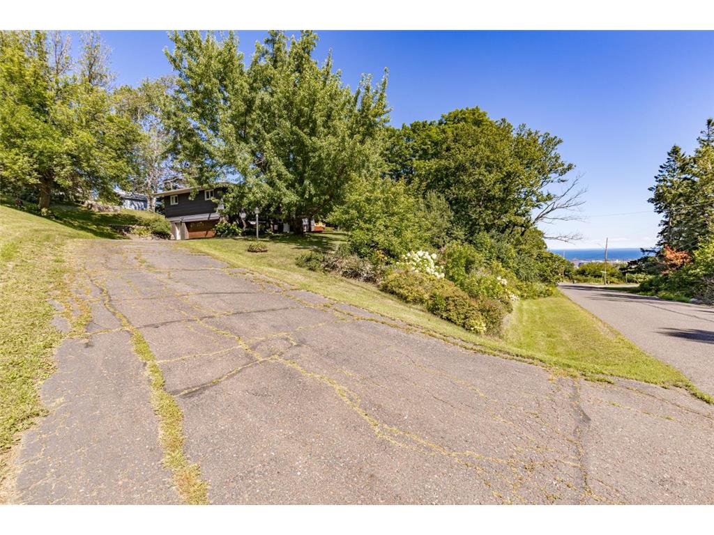 1905 Hutchinson Road Duluth MN 55811 7062547 image42