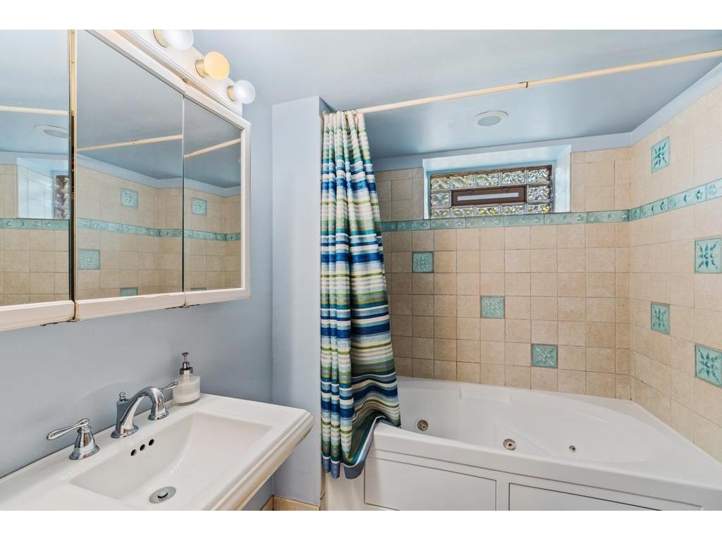 1905 Laurel Avenue Saint Paul MN 55104 7107662 image15
