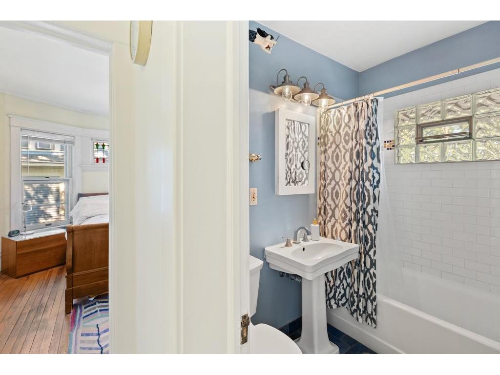 1905 Laurel Avenue Saint Paul MN 55104 7107662 image16