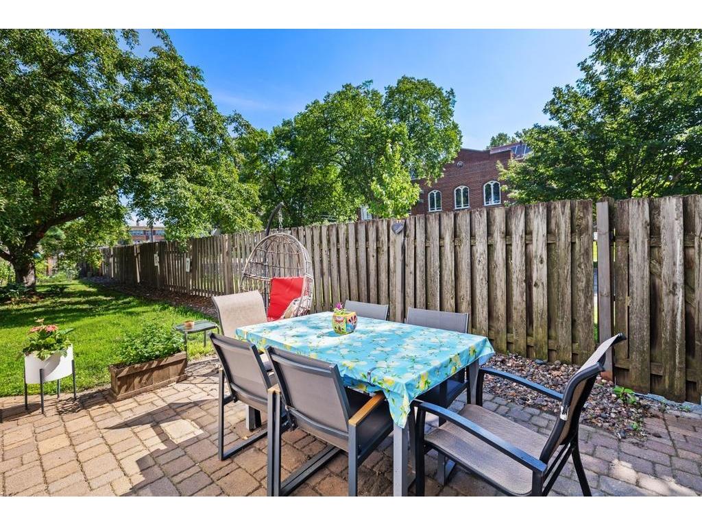 1905 Laurel Avenue Saint Paul MN 55104 7107662 image24