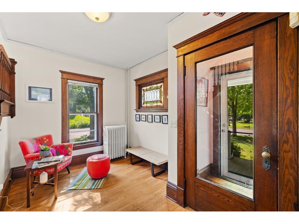 1905 Laurel Avenue Saint Paul MN 55104 7107662 image4