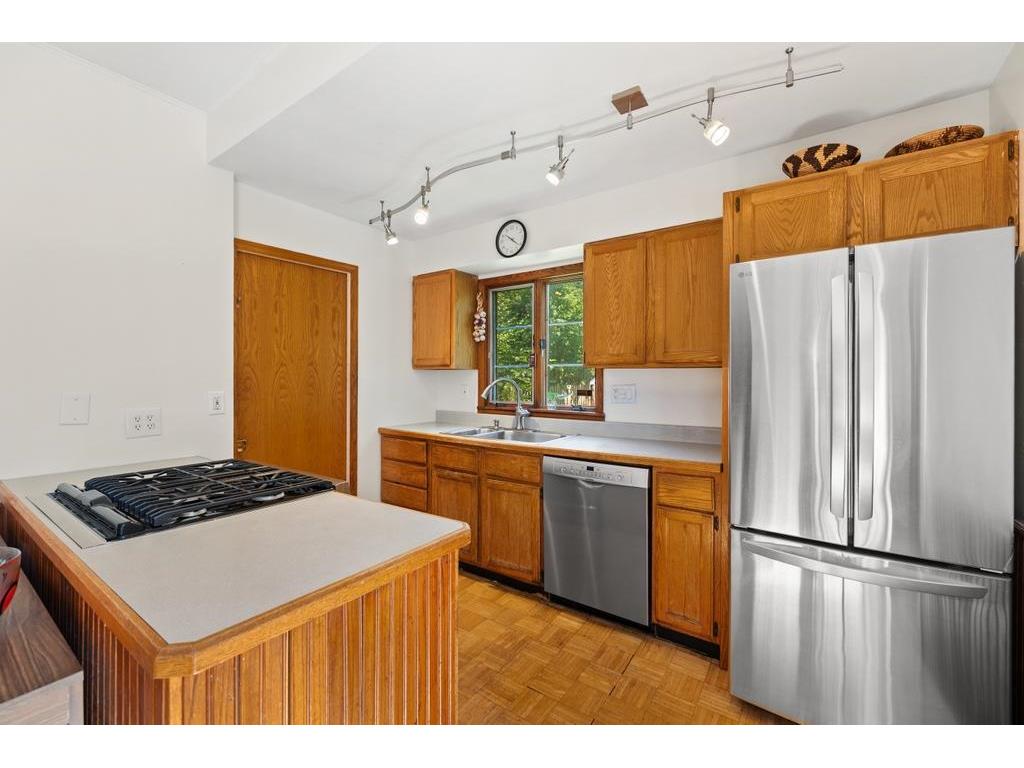 1905 Laurel Avenue Saint Paul MN 55104 7107662 image8