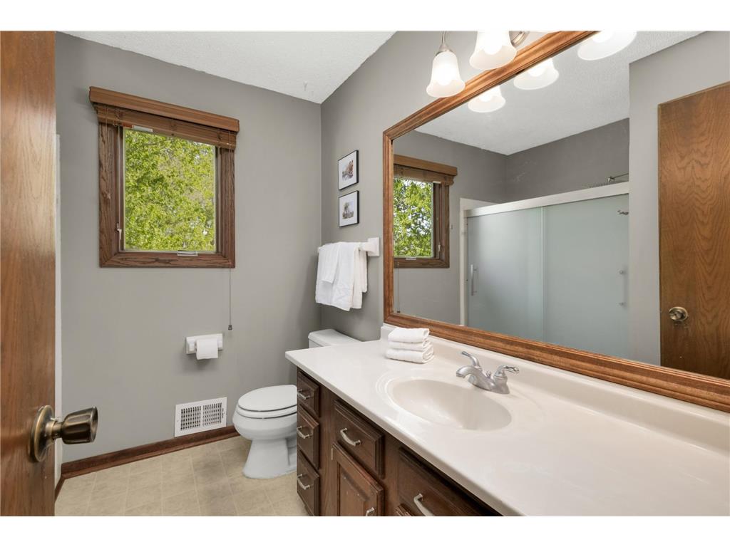 19055 Jordan Trail Lakeville MN 55044 7072268 image16
