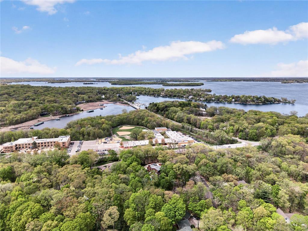19055 Ridgewood Road Deephaven MN 55391 7034870 image93