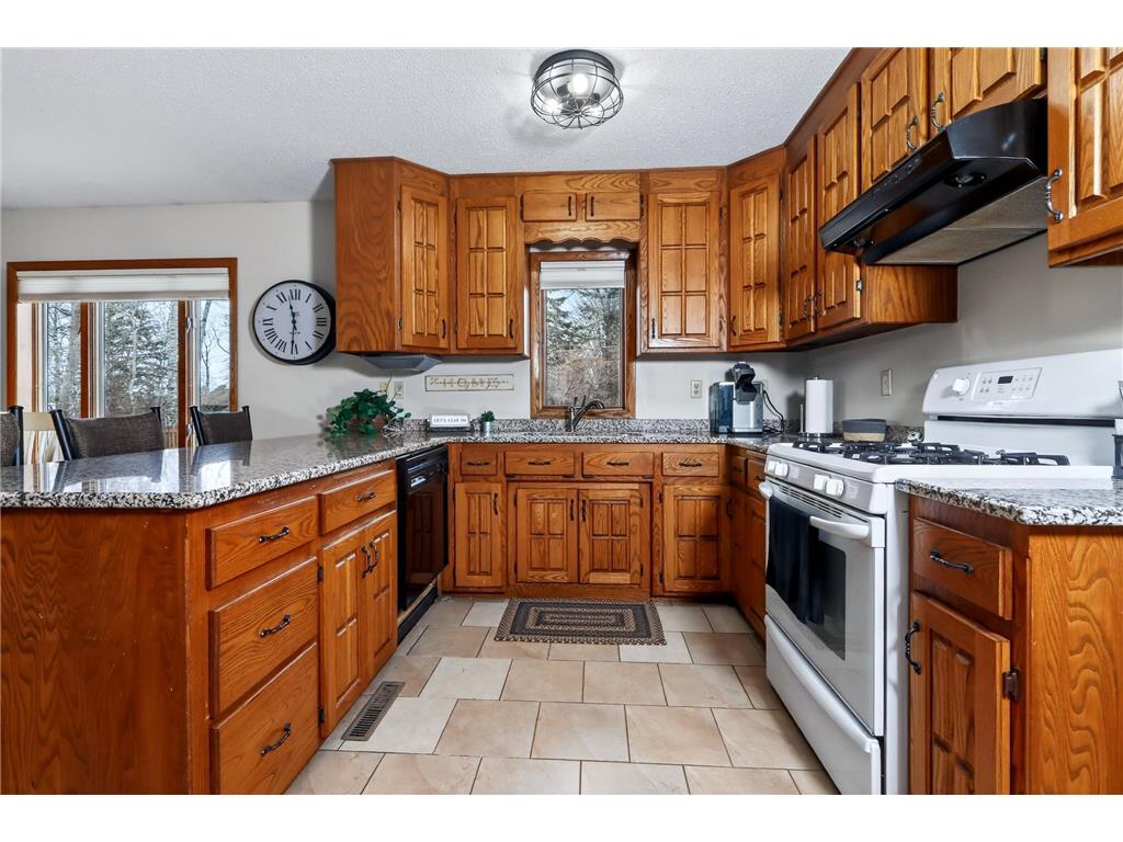 1906 FRASER DR Grand Rapids MN 55744 7048158 image14