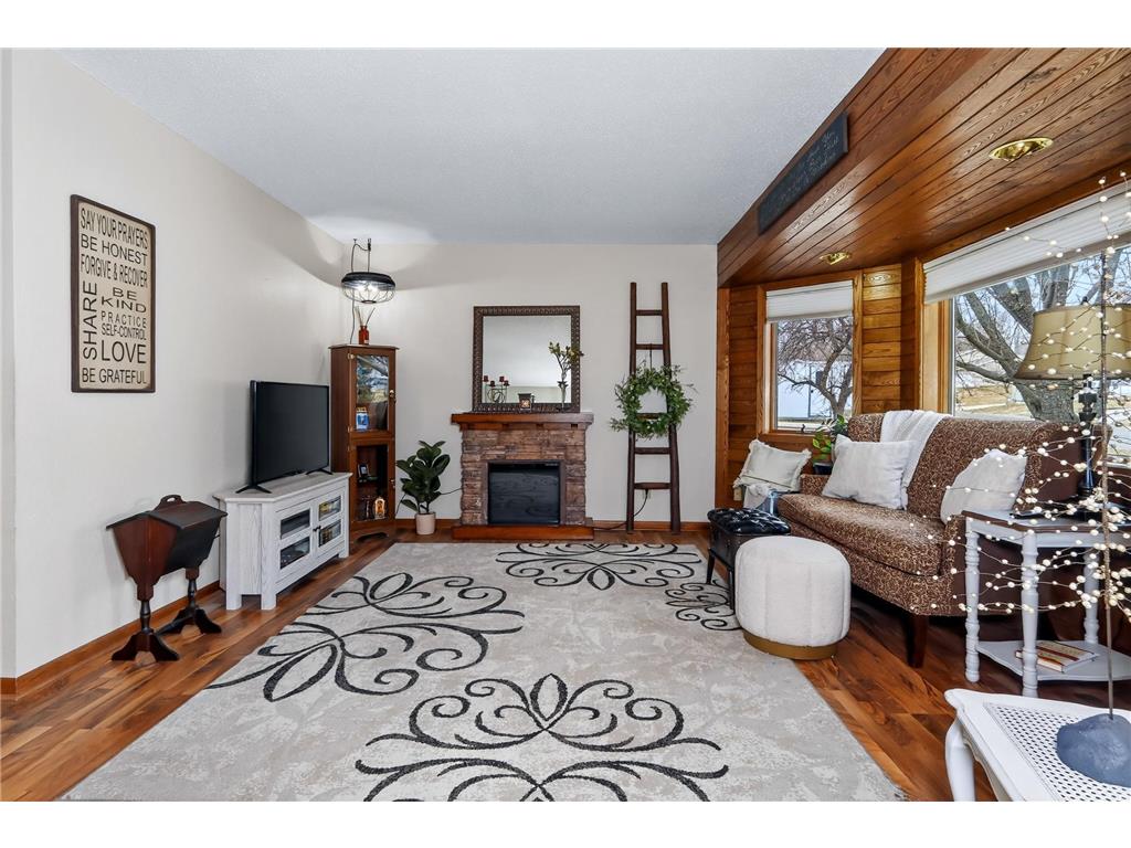 1906 FRASER DR Grand Rapids MN 55744 7048158 image22