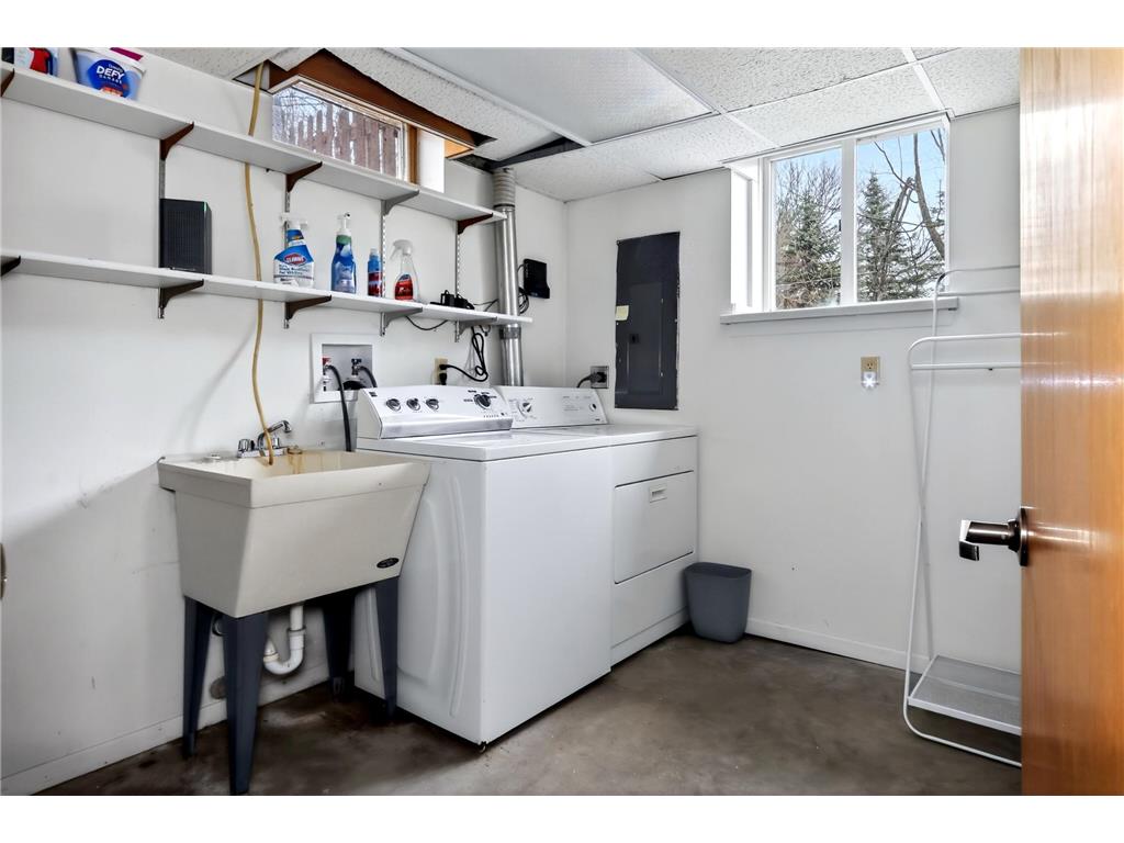 1906 FRASER DR Grand Rapids MN 55744 7048158 image40