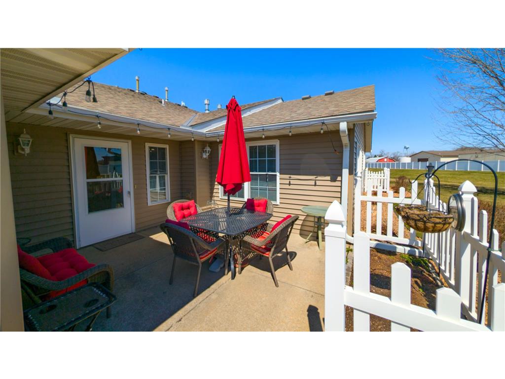 1906 Oak Tree Lane #B Austin MN 55912 7054215 image1