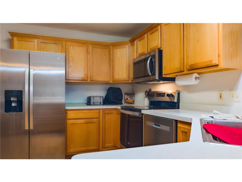 1906 Oak Tree Lane #B Austin MN 55912 7054215 image22