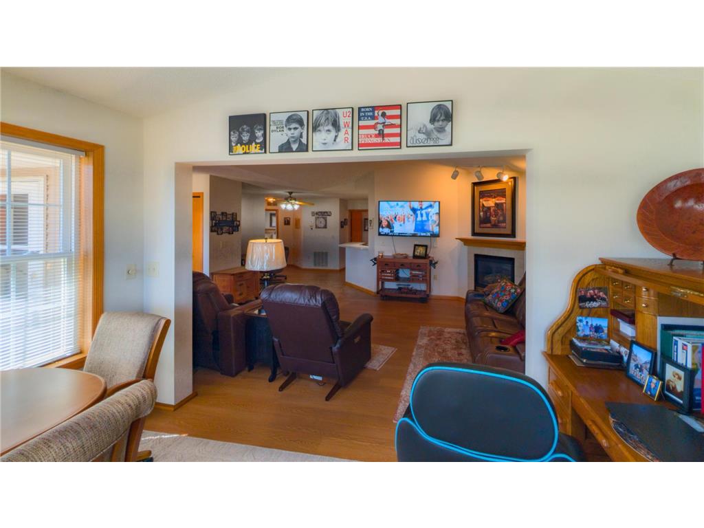 1906 Oak Tree Lane #B Austin MN 55912 7054215 image27