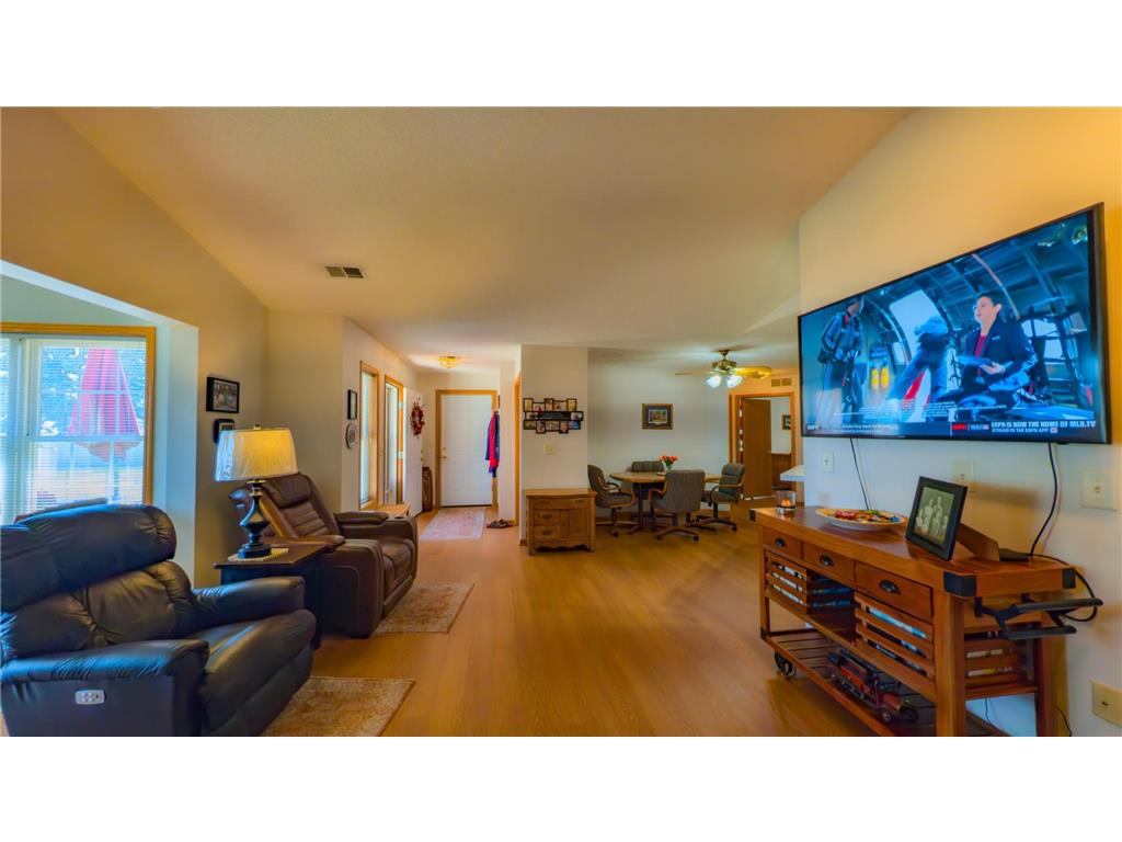 1906 Oak Tree Lane #B Austin MN 55912 7054215 image9