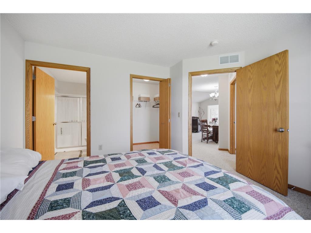 1906 Oak Tree Lane #D Austin MN 55912 7081139 image20
