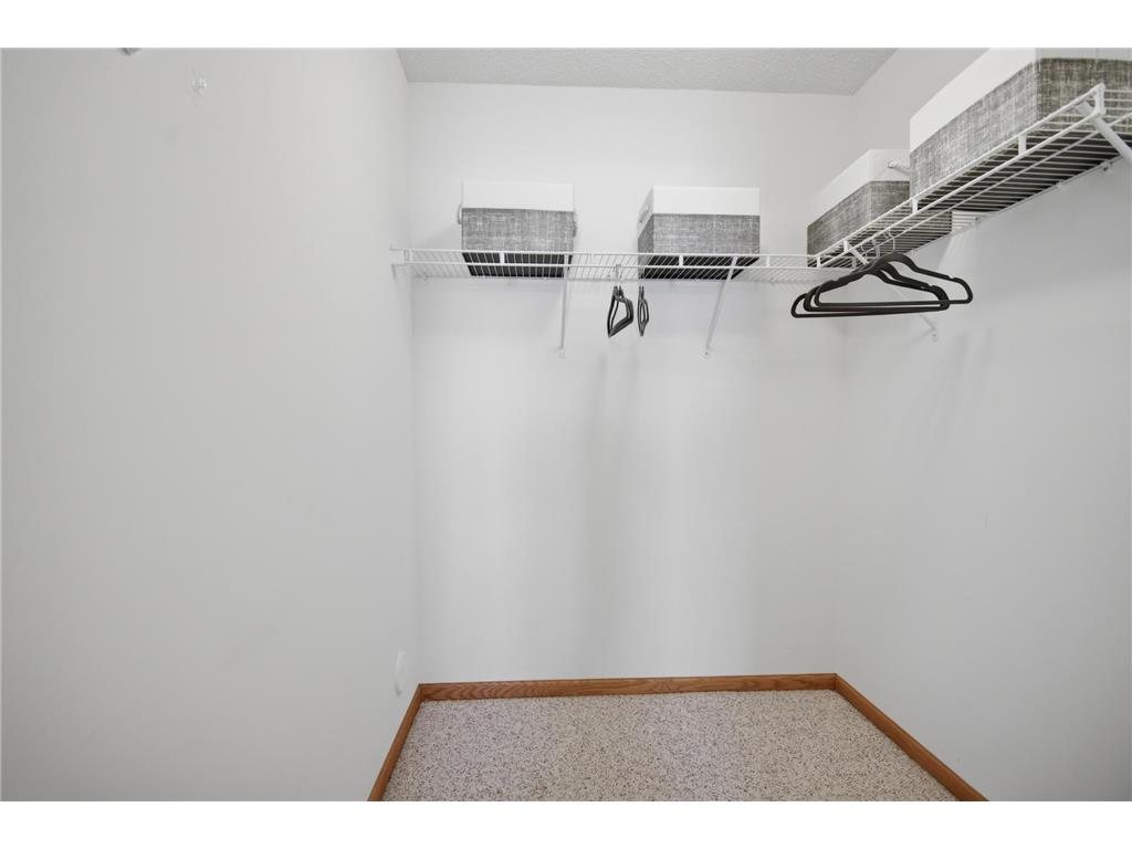 1906 Oak Tree Lane #D Austin MN 55912 7081139 image21