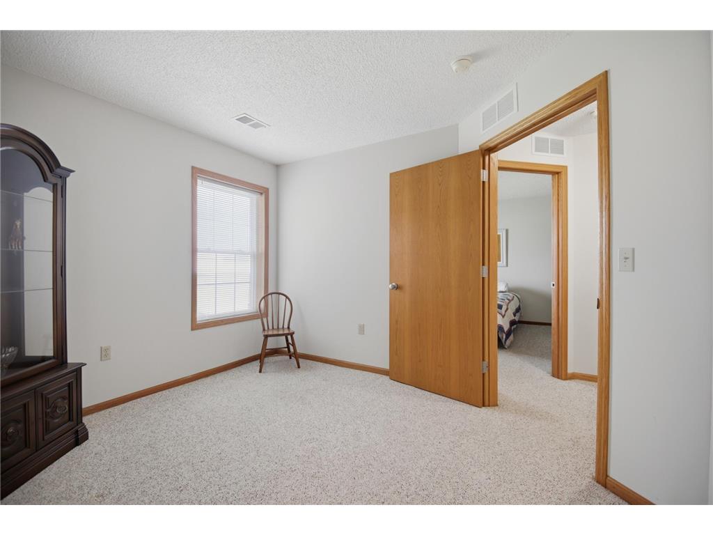 1906 Oak Tree Lane #D Austin MN 55912 7081139 image28