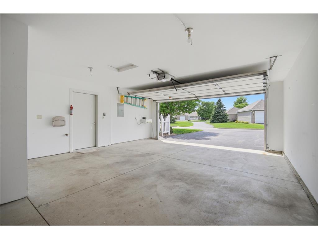 1906 Oak Tree Lane #D Austin MN 55912 7081139 image30