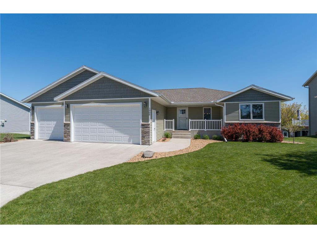 1906 Rock Ridge Lane Saint Peter MN 56082 7066251 image1
